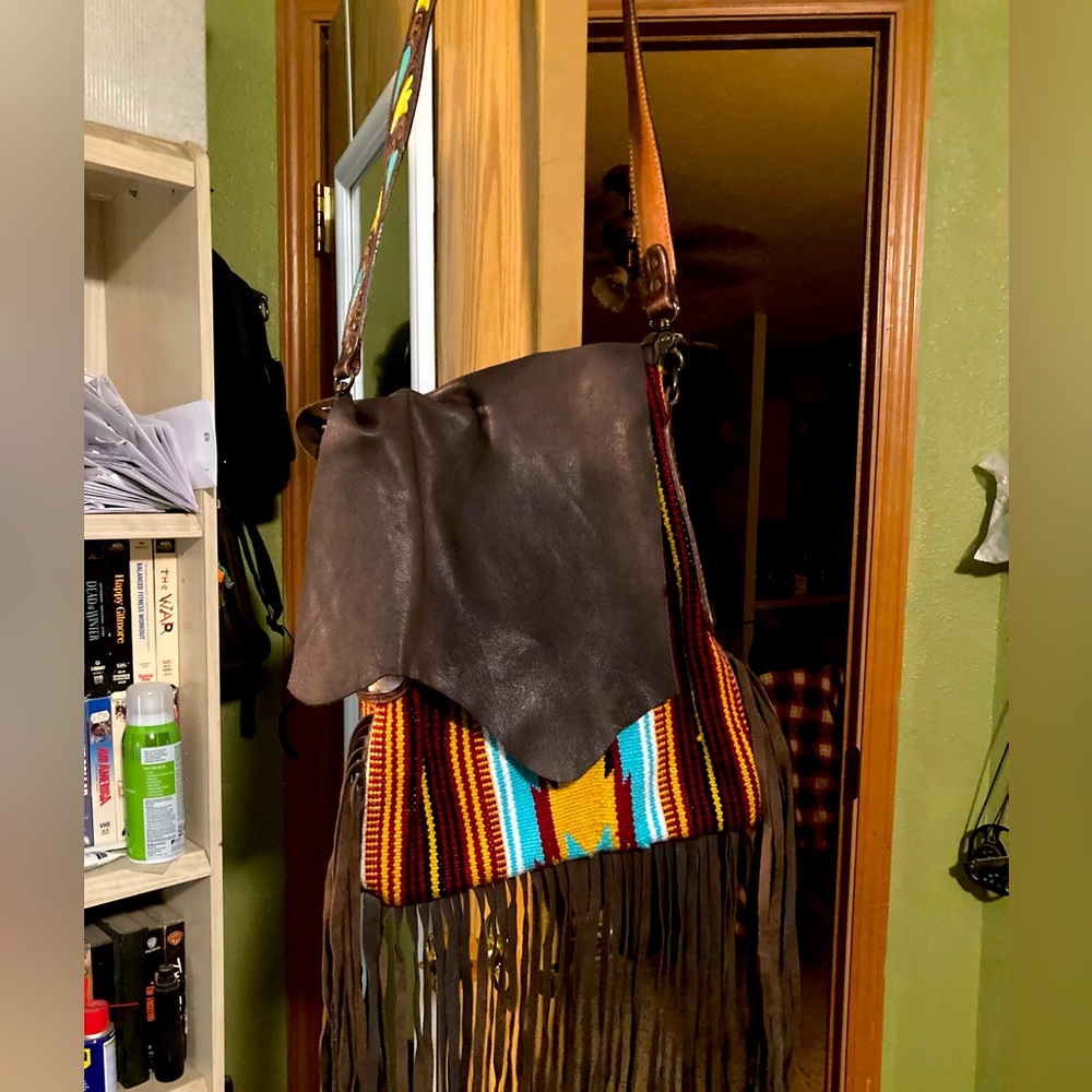 American darling handbag! Western style great spring handbag